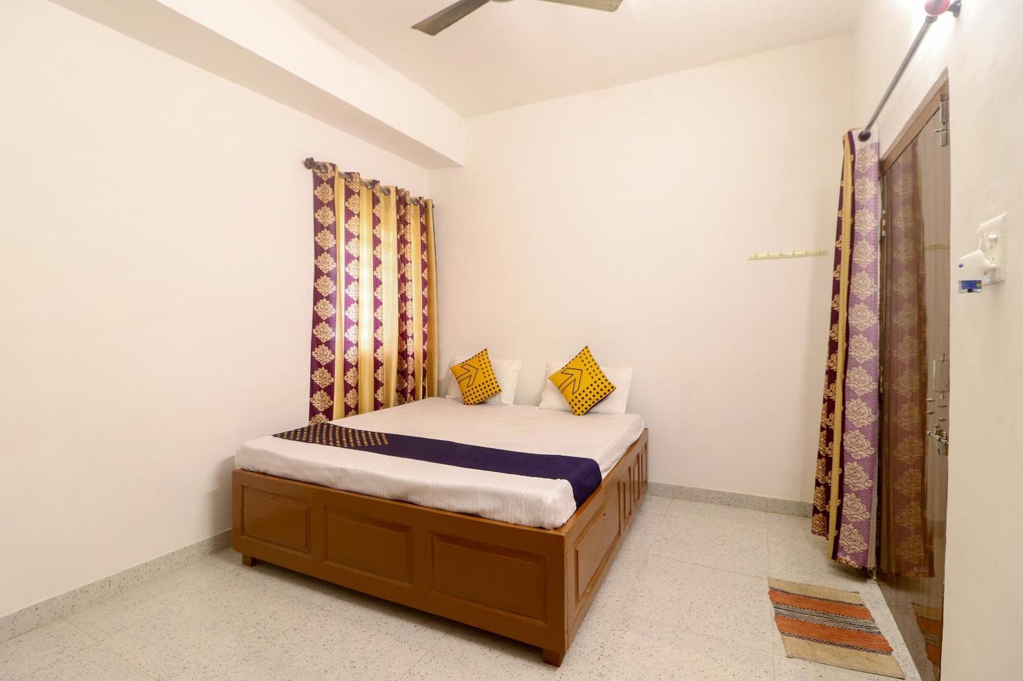 Spot On Hotel Om Kanha Bilāspur Εξωτερικό φωτογραφία